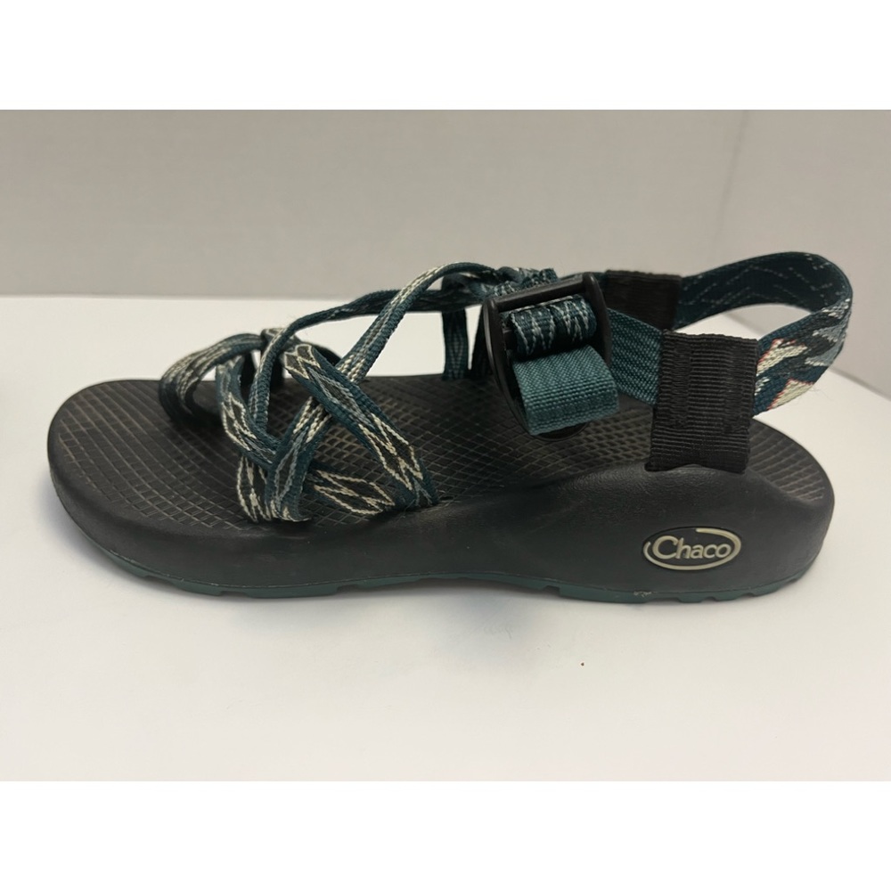 Chaco hikers